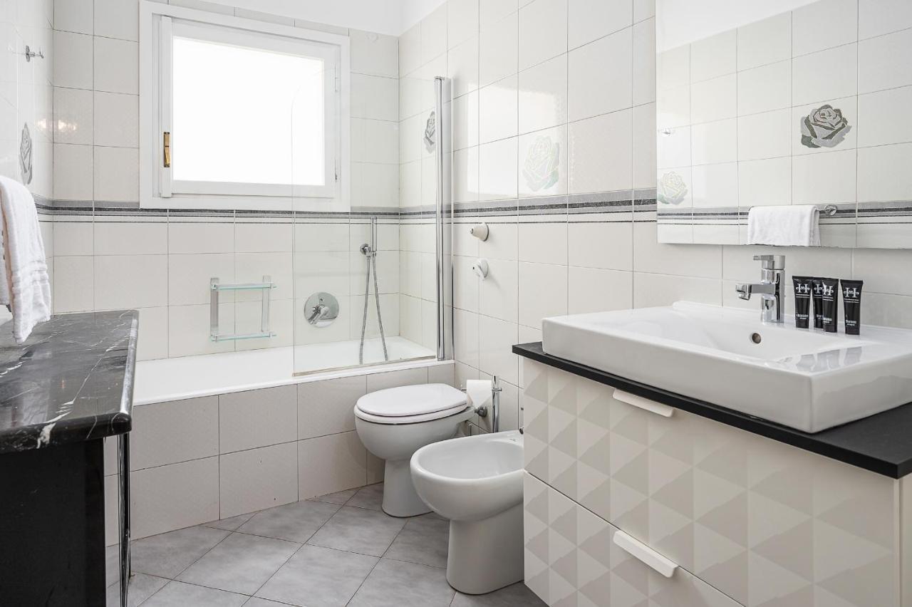 Hemeras Boutique Homes - Design Home In Canals District Mediolan Zewnętrze zdjęcie